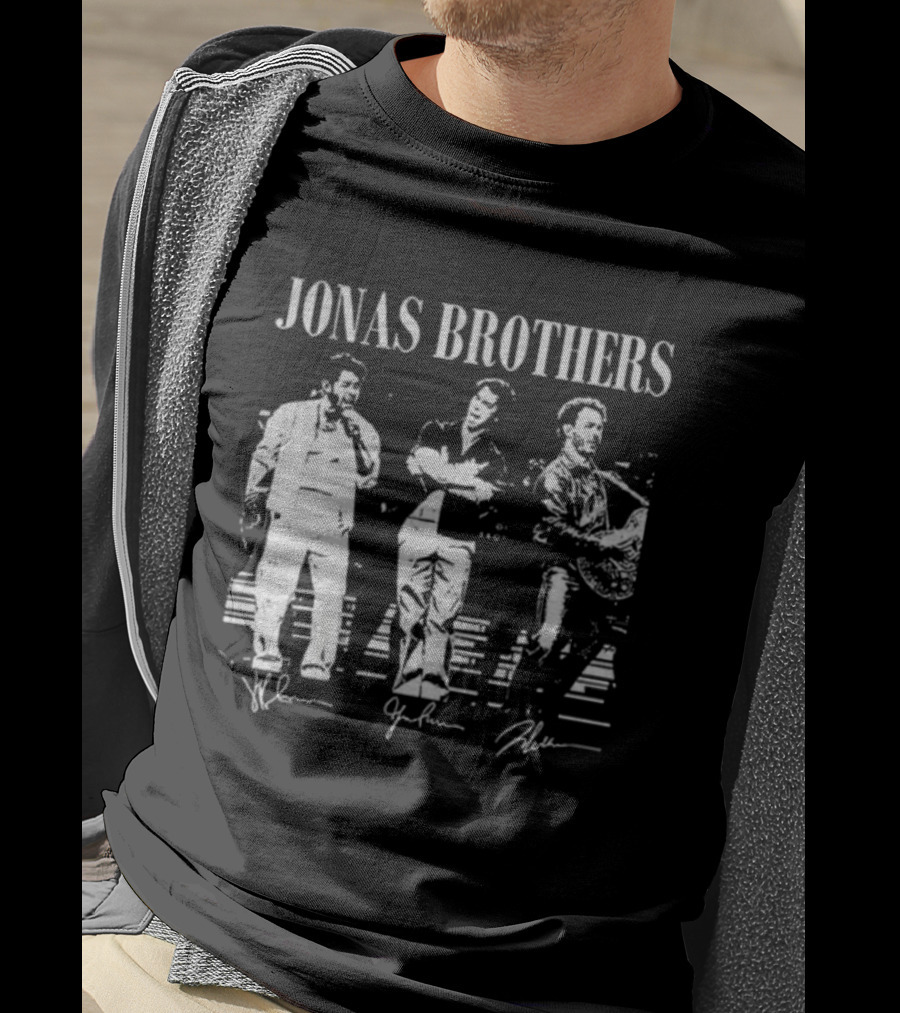 Jonas Brothers Vintage Tour 20th 2025 Signature Music T-Shirt