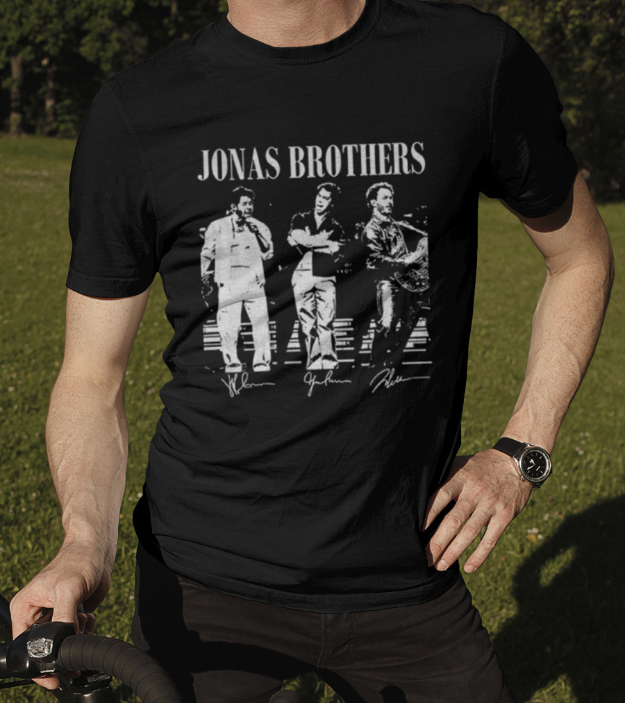 Jonas Brothers Vintage Tour 20th 2025 Signature Music T-Shirt