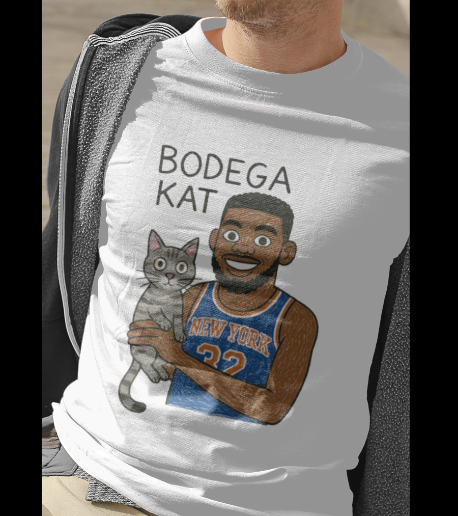 Bodega Kat New York 32 Basketball Fan Art T-Shirt