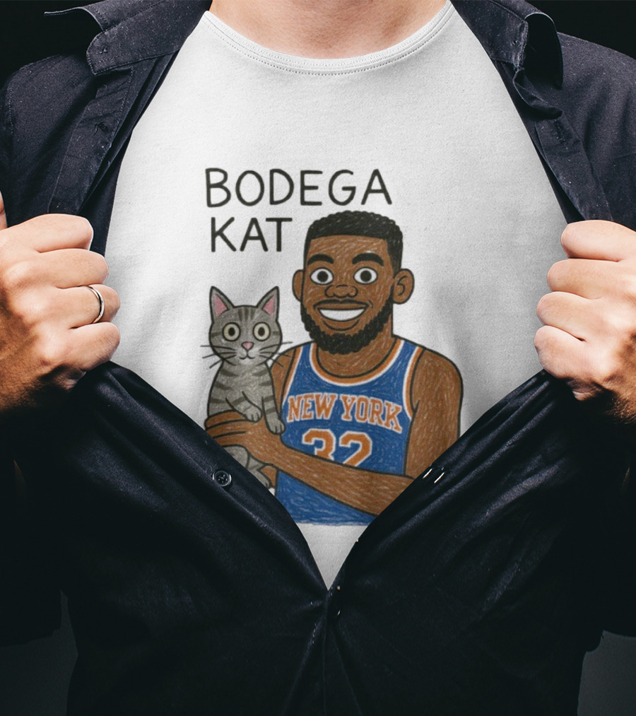 Bodega Kat New York 32 Basketball Fan Art T-Shirt