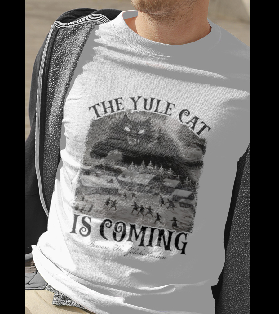 The Yule Cat Is Coming Merry Jólakötturinn Christmas Nordic Legend T-Shirt