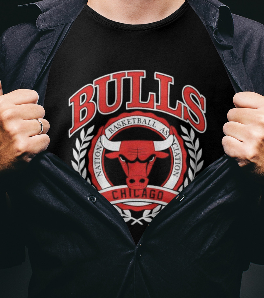 National Basketball Association Chicago Bulls Crest T-Shirt