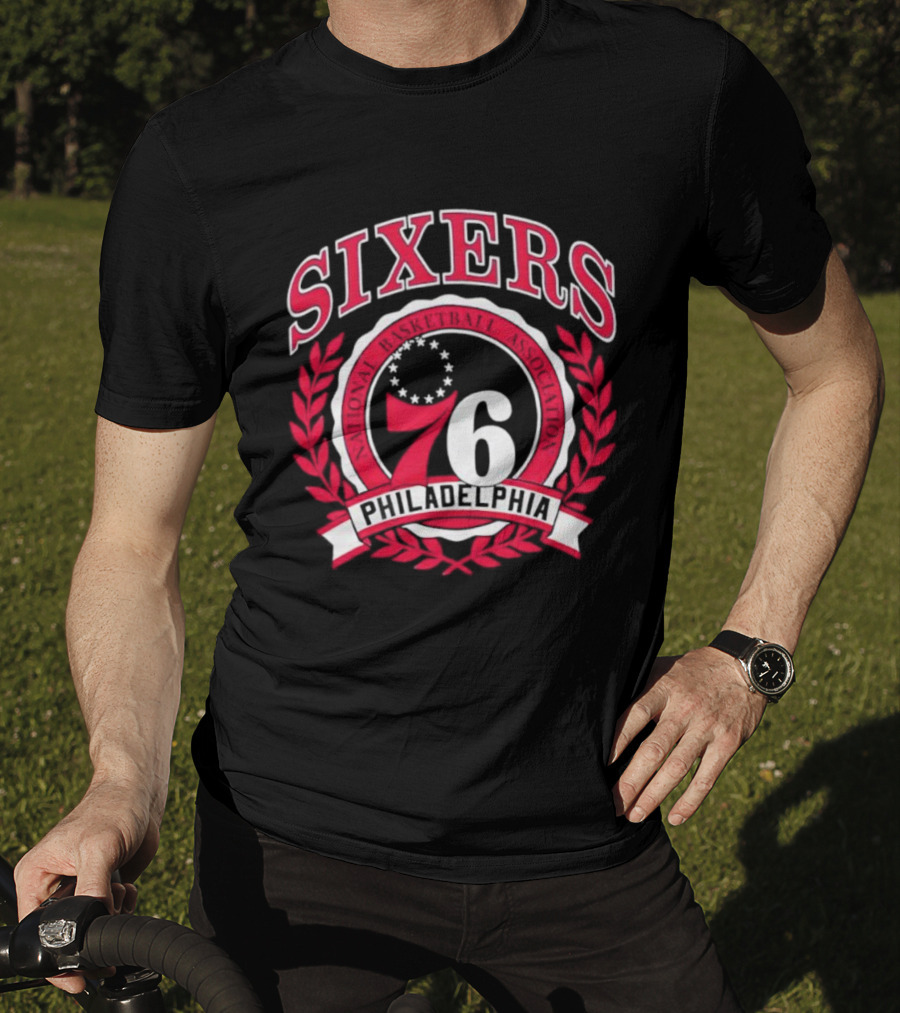 Philadelphia 76 Sixers Basketball Crest T-Shirt