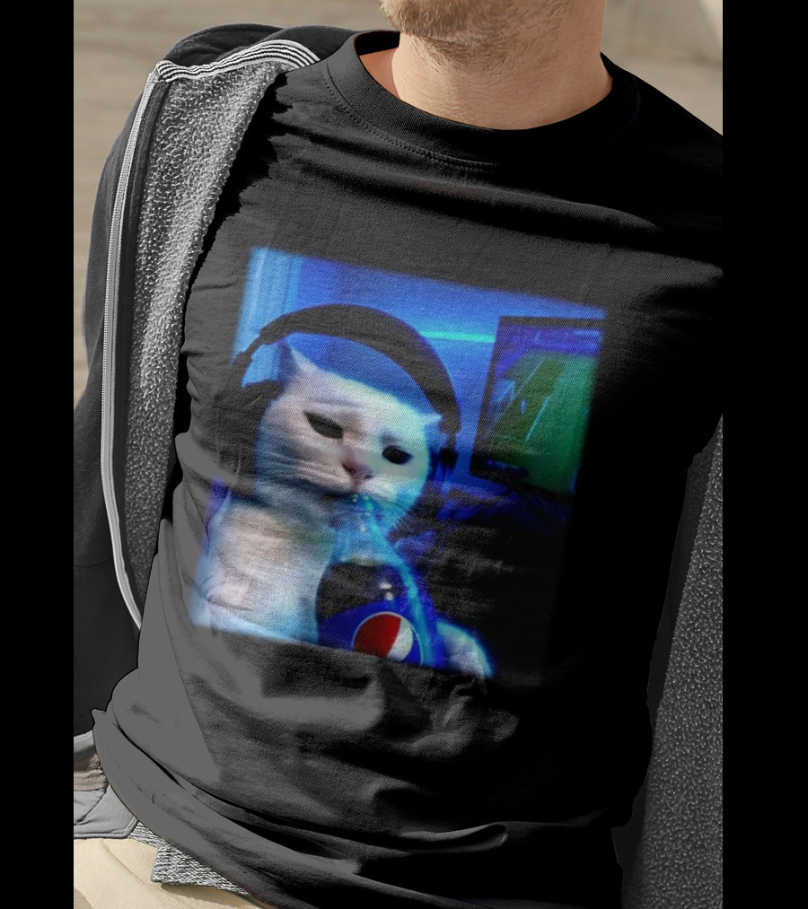 Cat Wearing Headphones Drinking Pepsi Gaming Meme T-Shirt