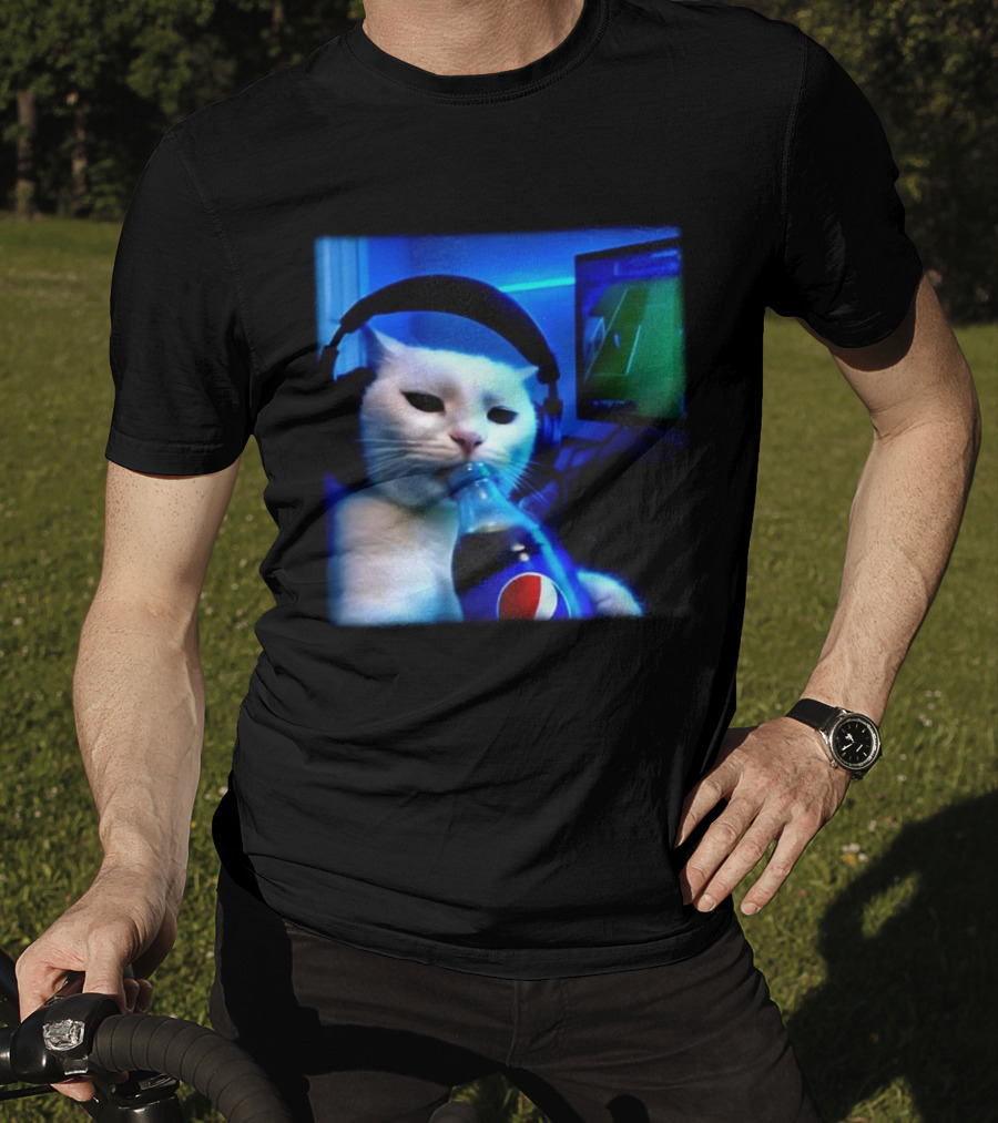 Cat Wearing Headphones Drinking Pepsi Gaming Meme T-Shirt