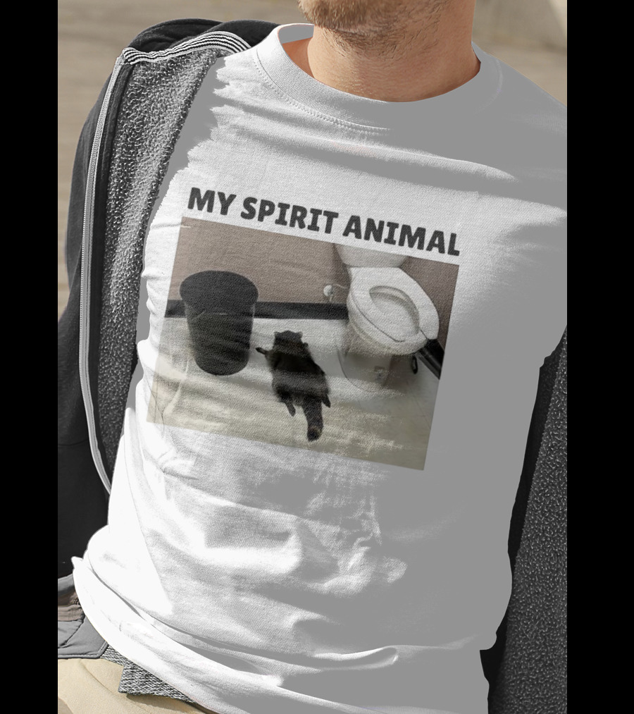 Raccoon My Spirit Animal Bathroom Humor T-Shirt