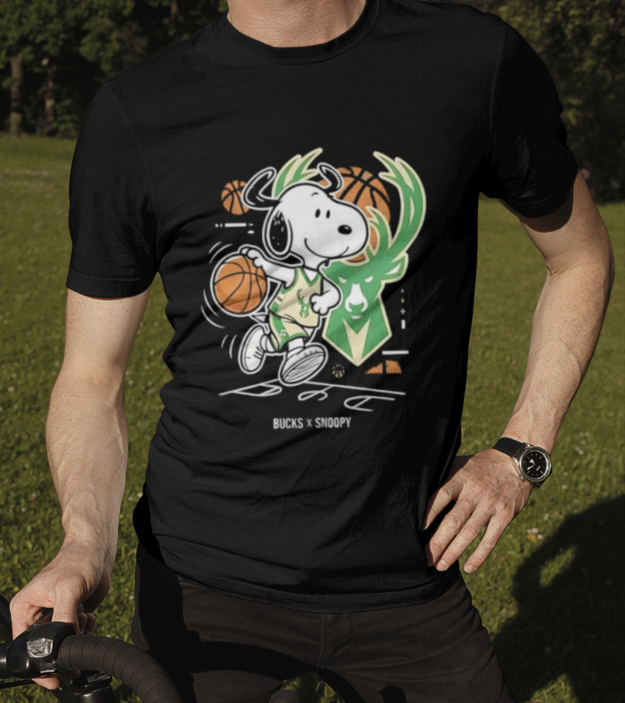 Milwaukee Bucks Snoopy Peanuts NBA Basketball Graphic T-Shirt