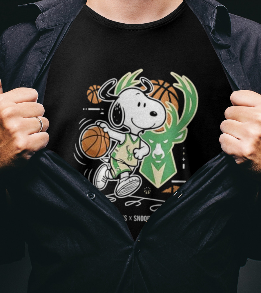 Milwaukee Bucks Snoopy Peanuts NBA Basketball Graphic T-Shirt