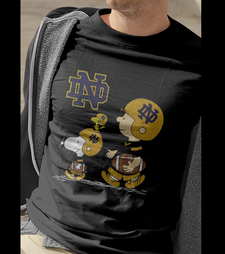Snoopy Peanuts Notre Dame Fighting Irish Football 2025 Fan Collection T-Shirt