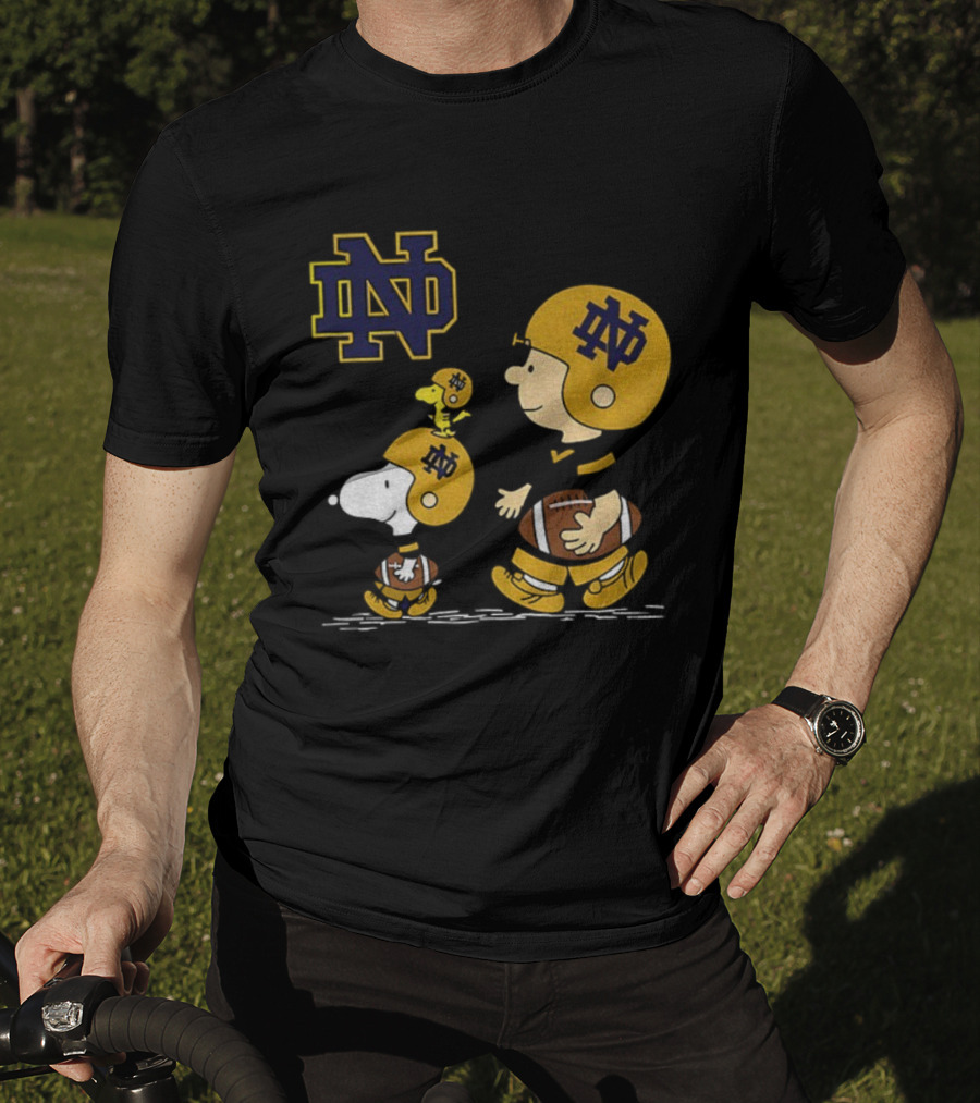 Snoopy Peanuts Notre Dame Fighting Irish Football 2025 Fan Collection T-Shirt