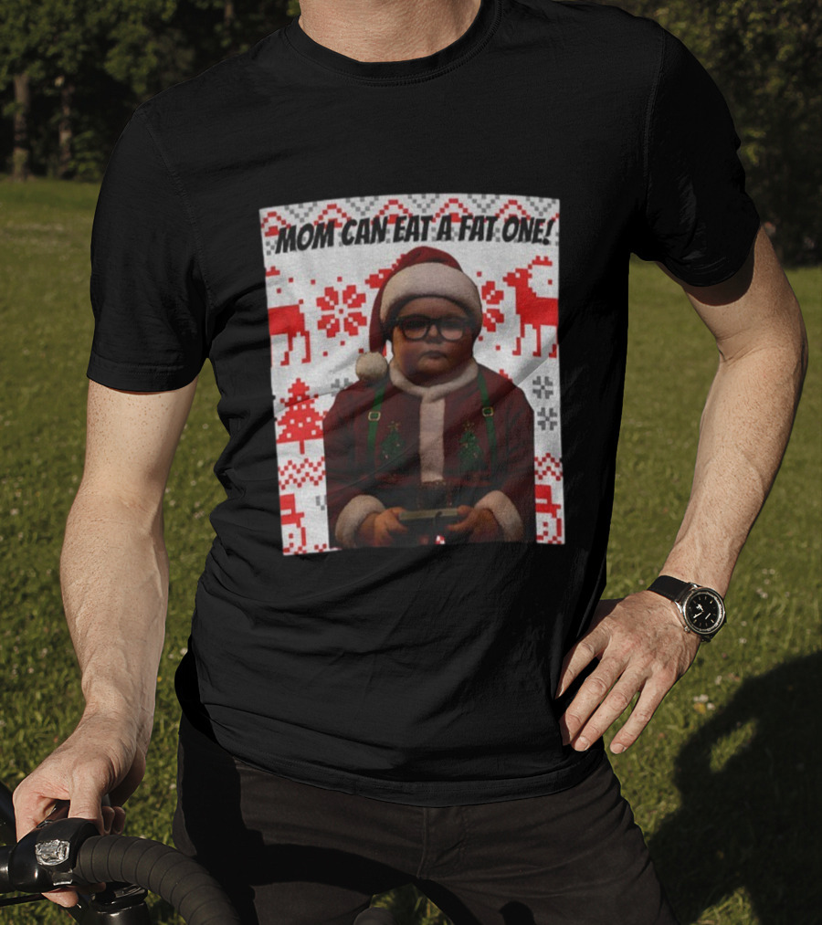 Mom Can Eat A Fat One Santa Christmas Ugly Sweater Pattern T-Shirt