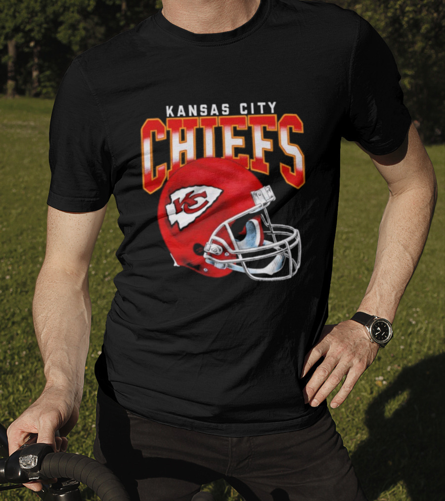 Kansas City Chiefs Red Helmet Gradient Football Icon Chiefs T-Shirt