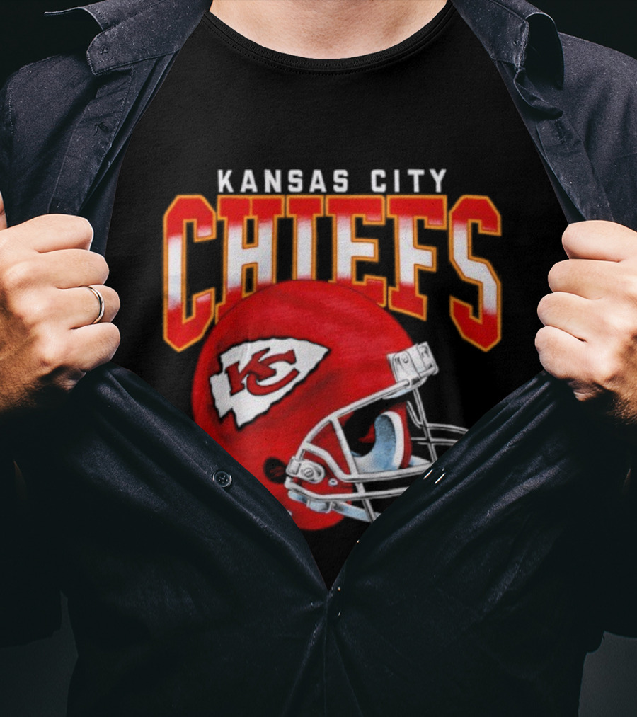 Kansas City Chiefs Red Helmet Gradient Football Icon Chiefs T-Shirt