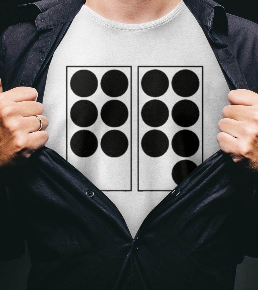 Six Seven Dots Circle Grid Pattern Retro Aesthetic T-Shirt