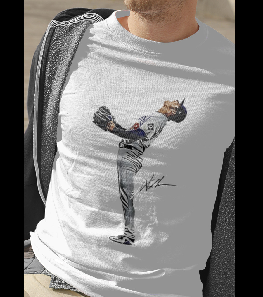 Yoshinobu Yamamoto Los Angeles Dodgers Lights Out Signature Baseball Player Pose T-Shirt