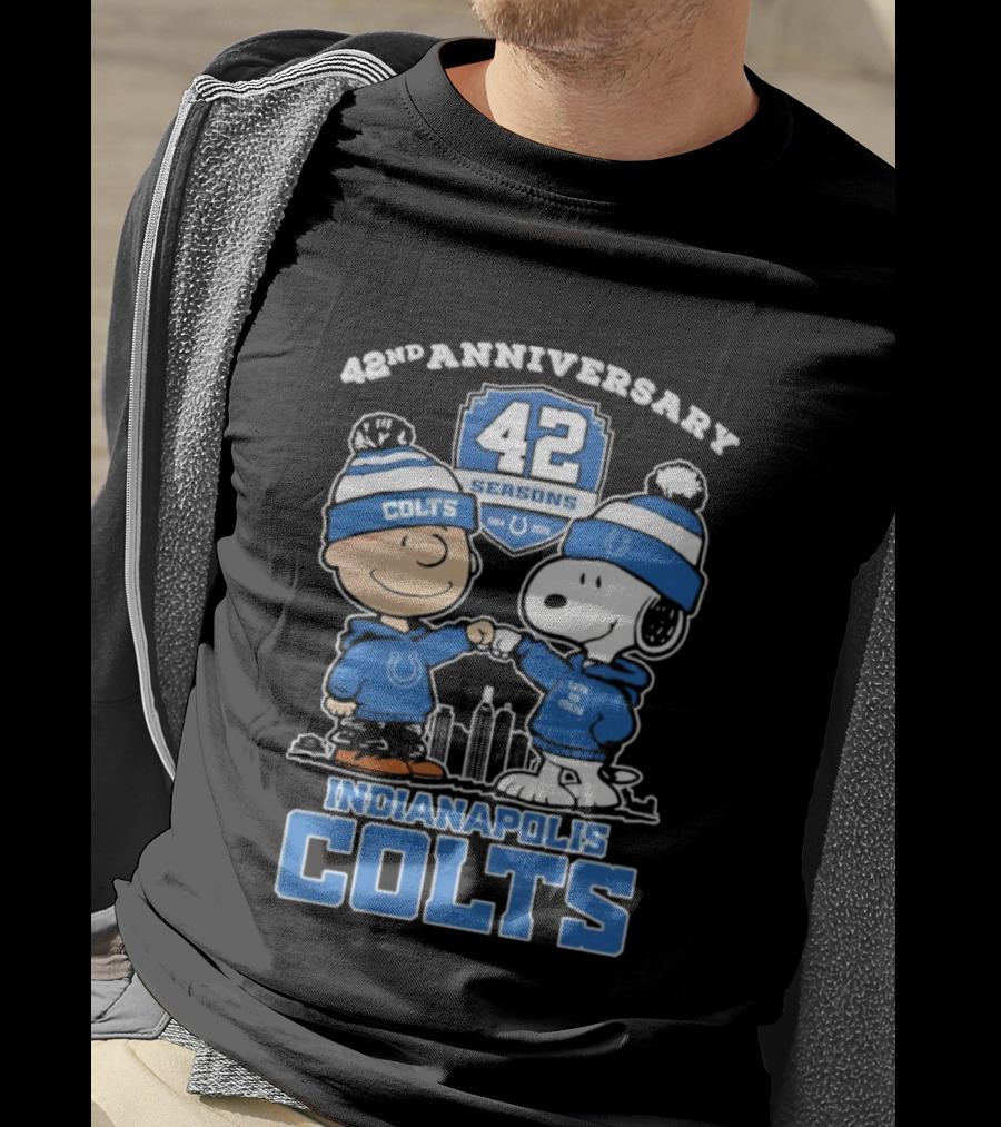 Snoopy Charlie Brown Indianapolis Colts 42nd Anniversary Seasons T-Shirt