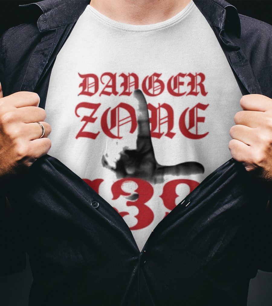 Danger Zone Harlem 139 Hand NYC 1939 T-Shirt