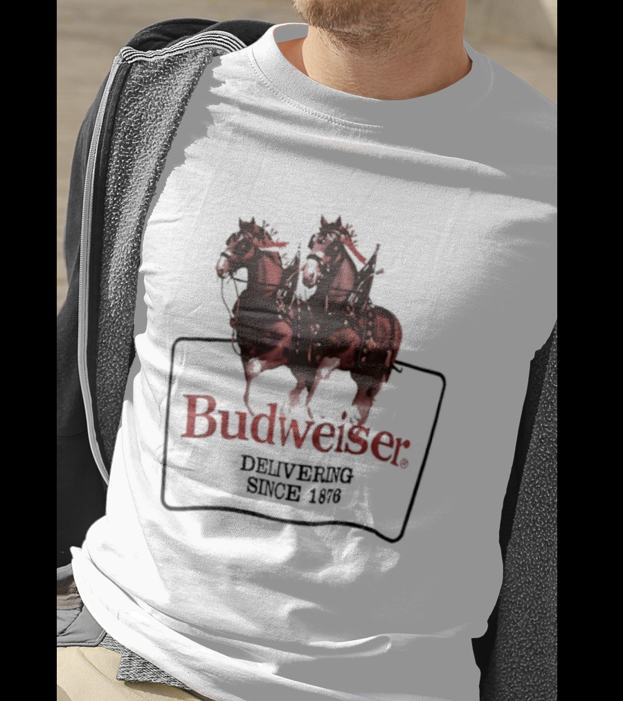 Budweiser Clydesdale Horses Delivering Since 1876 T-Shirt