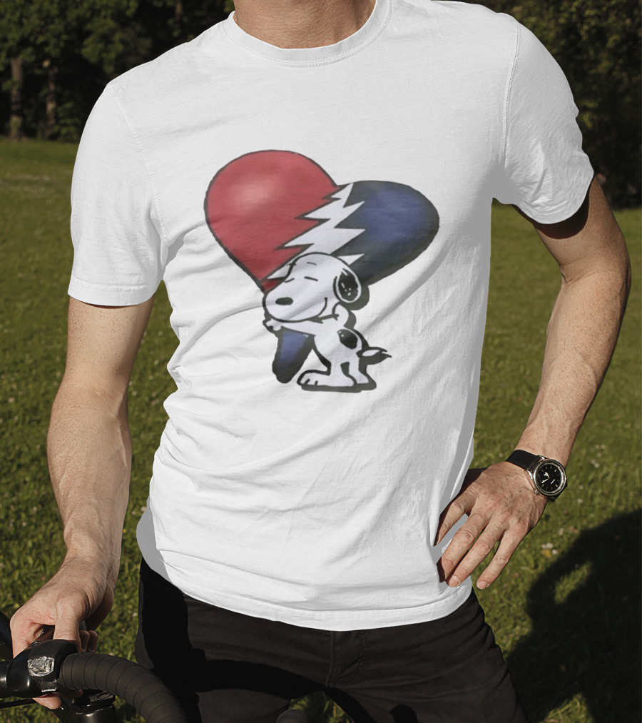 Snoopy Hug Heart Grateful Dead Lightning Bolt T-Shirt