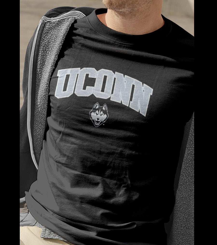 Diana Taurasi UConn Huskies Basketball Team T-Shirt