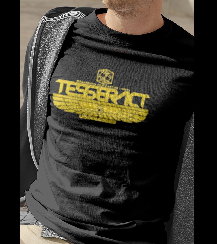 Tesseract Nostromo Weyland Yutani Corporation Logo USS Nostromo T-Shirt