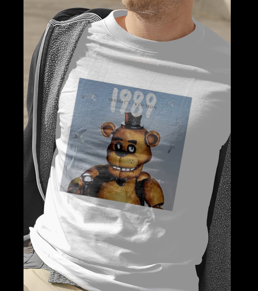 1989 Freddy's Version Bear With Microphone And Seagulls T-Shirt