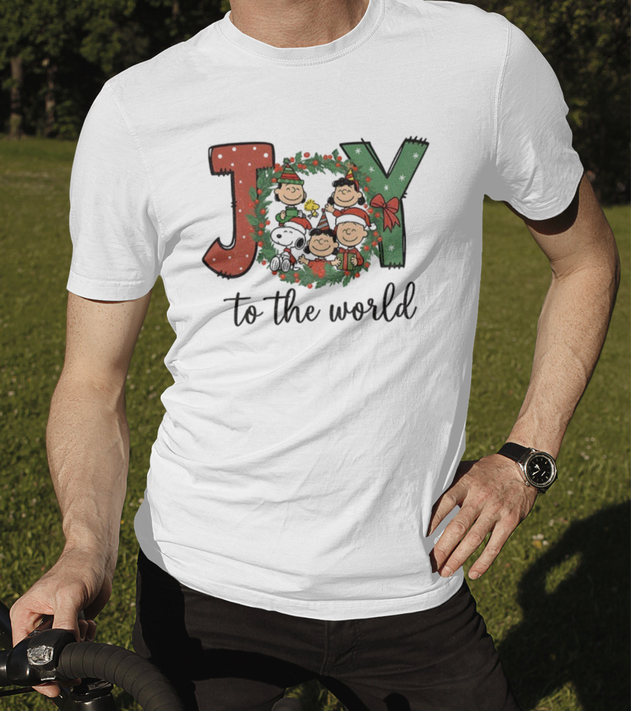 Snoopy Peanuts Joy To The World Christmas Wreath T-Shirt