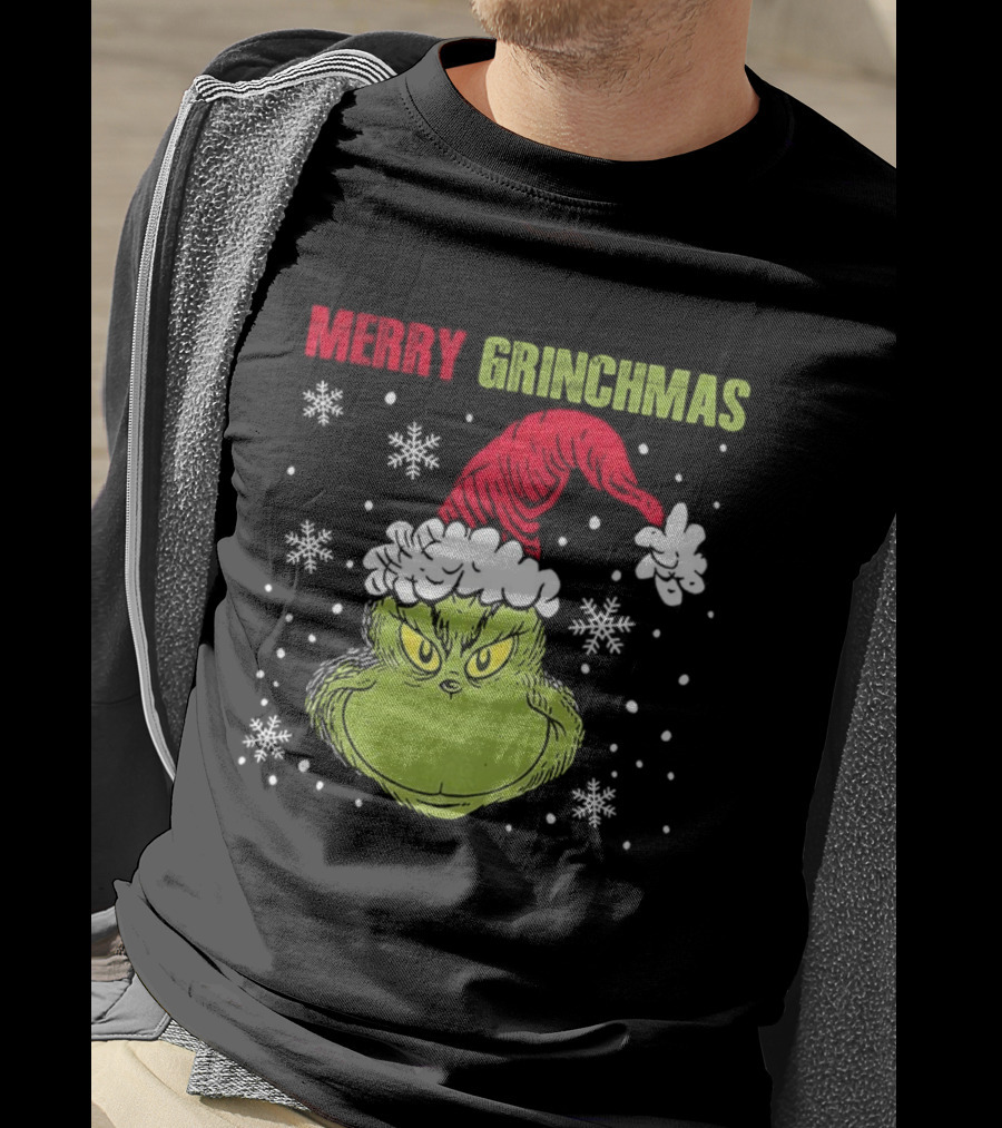 Merry Grinchmas Grinch Head Santa Hat Christmas Snowflakes T-Shirt