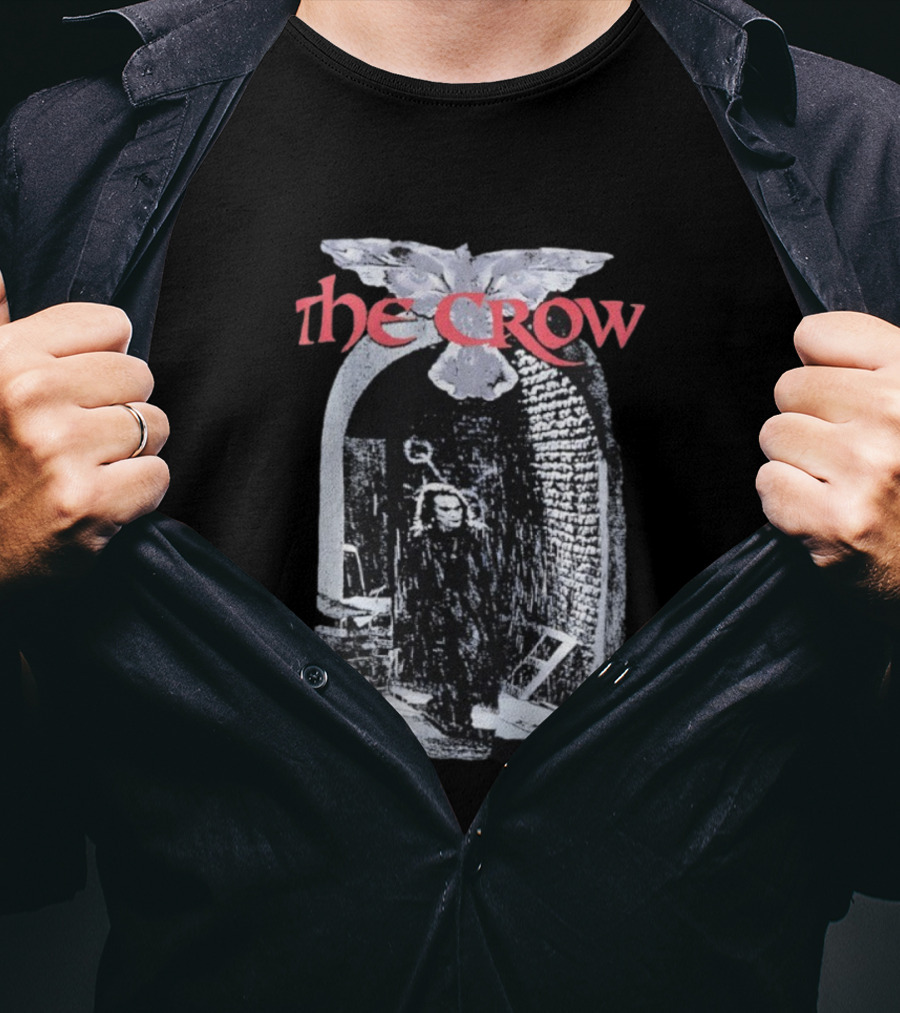 The Crow Gothic Archway Scene Vintage Horror Movie Character T-Shirt