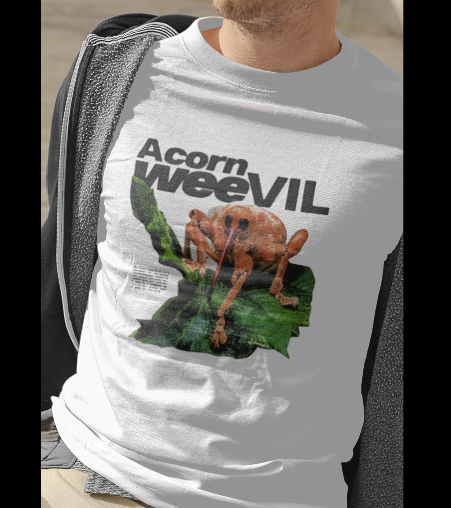 Acorn Weevil On Leaf Close-Up Stare T-Shirt