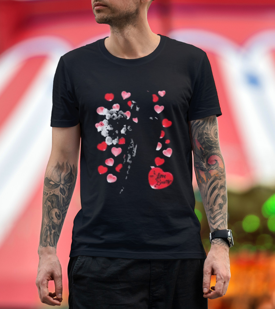 Chris Brown I Love Breezy Heart Petals T-Shirt