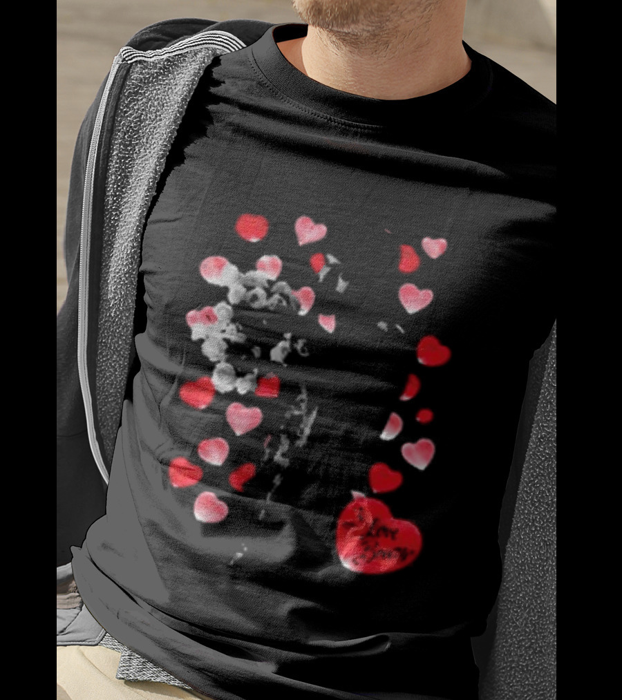 Chris Brown I Love Breezy Heart Petals T-Shirt
