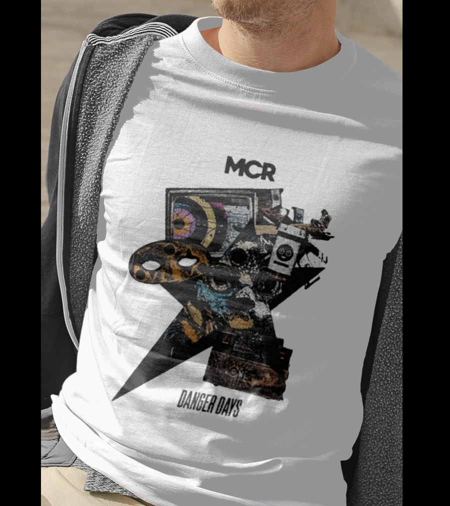 MCR Danger Days Collage Target Robot Gaming Controller T-Shirt