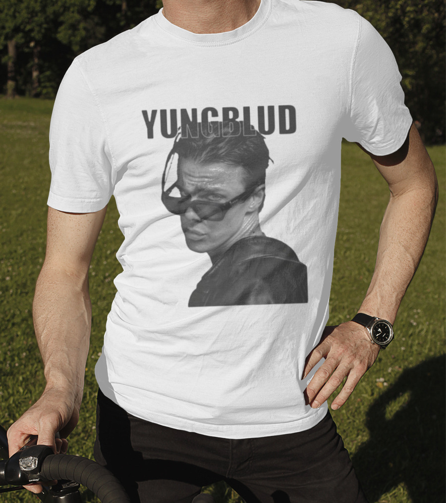 YUNGBLUD Sunglasses Cool Pose T-Shirt