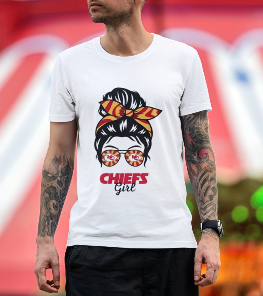 Kansas City Chiefs Girl Messy Bun With Striped Bow And Glasses T-Shirt