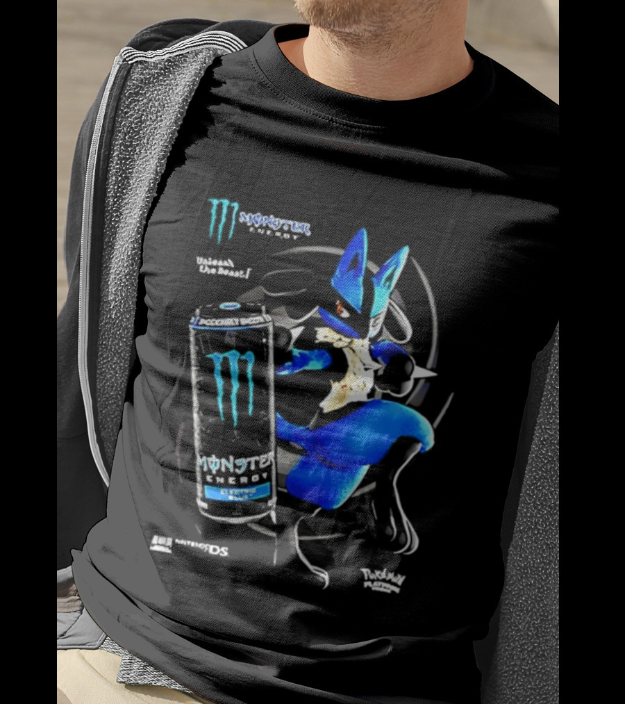 Pokémon Lucario Monster Energy Can Líquido Azulado Invigorante T-Shirt