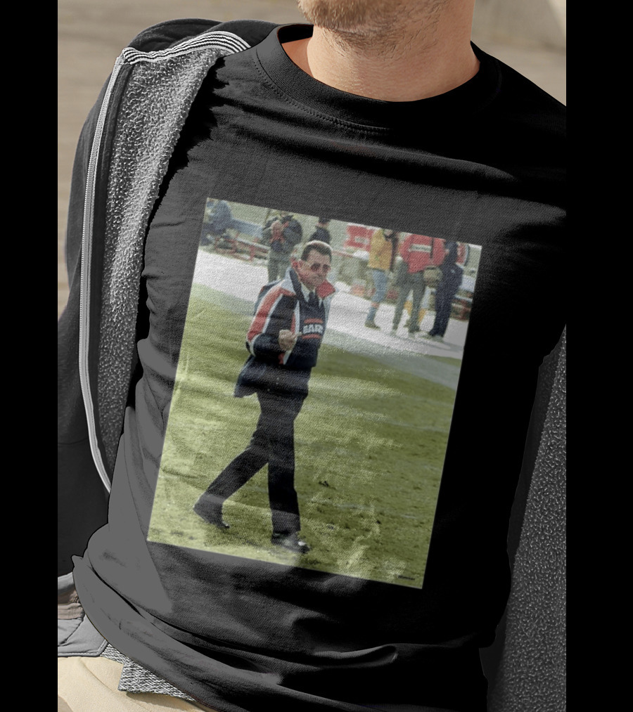 Chicago Bears Mike Ditka Da Coach Middle Finger Meme T-Shirt