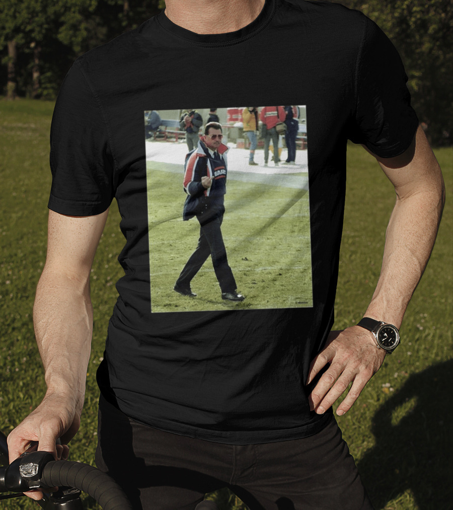 Chicago Bears Mike Ditka Da Coach Middle Finger Meme T-Shirt