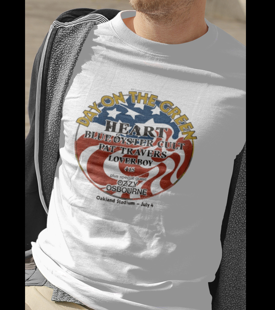 Day On The Green Heart Blue Oyster Cult Pat Travers Loverboy Ozzy Osbourne July 4th Oakland Stadium 1982 T-Shirt