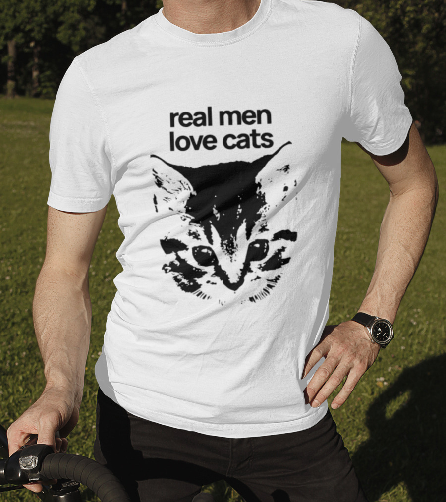 Real Men Love Cats Feline Face T-Shirt