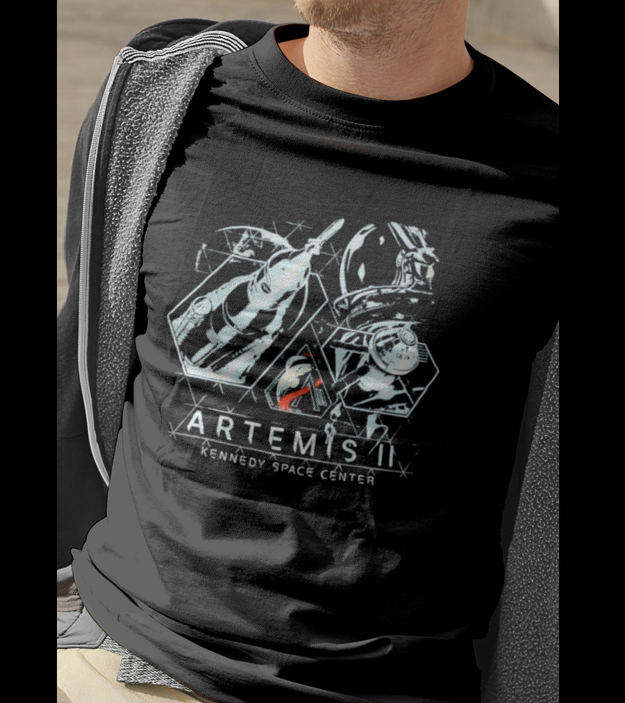 Artemis II Kennedy Space Center NASA Mission Rocket Launch T-Shirt