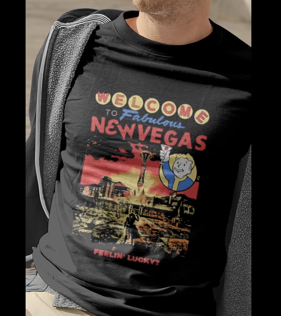 Welcome To Fabulous New Vegas Feeling Lucky Vintage Style Retro Gaming T-Shirt