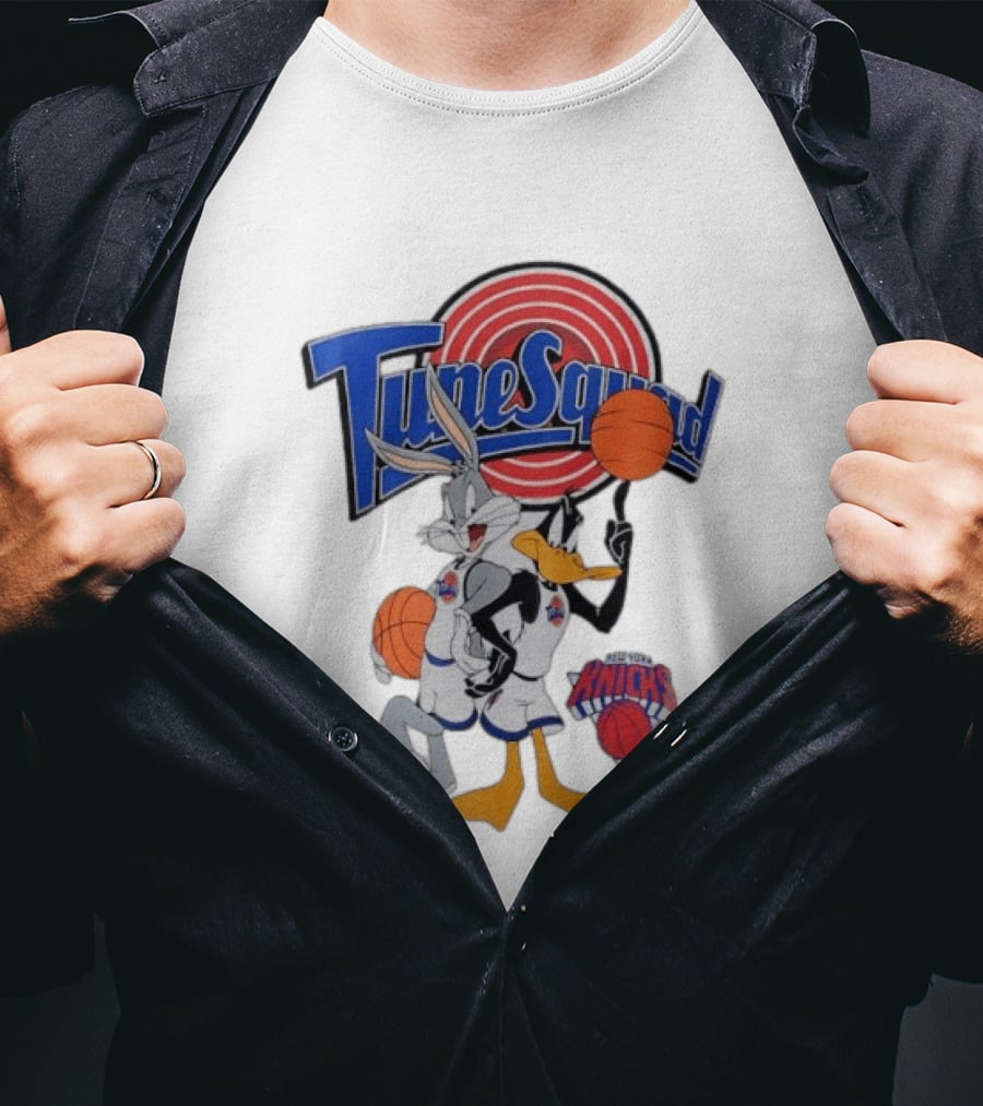 TuneSquad Bugs Bunny Daffy Duck New York Knicks Basketball Sports T-Shirt
