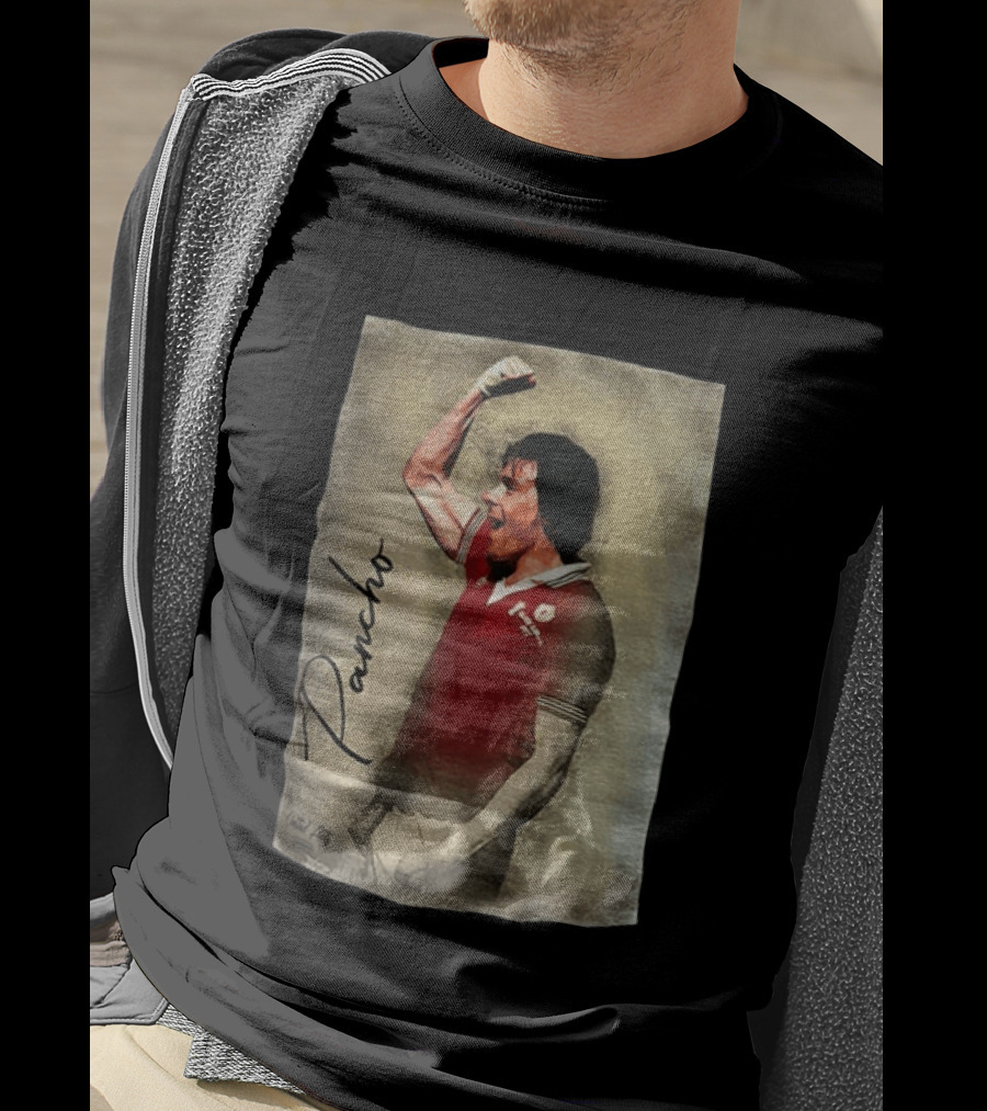 Steve Coppell Manchester United Pancho Celebration Football Memorabilia T-Shirt
