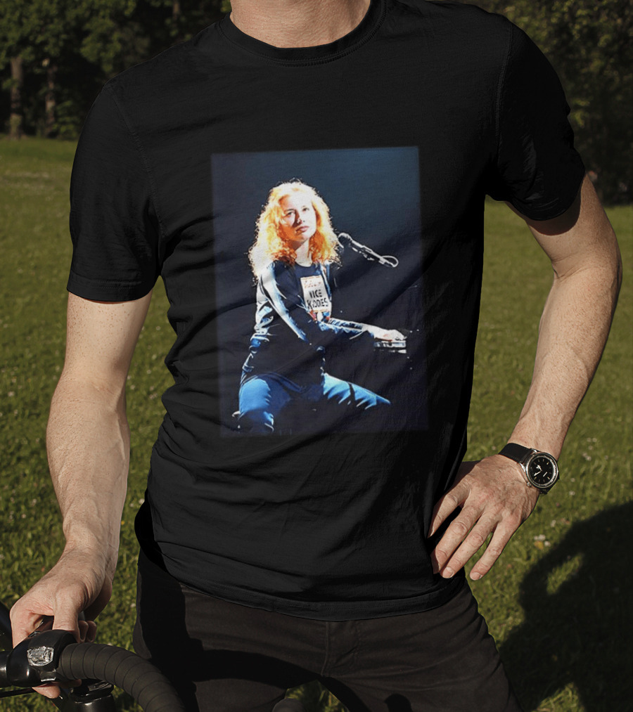 Tori Amos Nice Knodes Singing At Piano Live Performance Photography T-Shirt