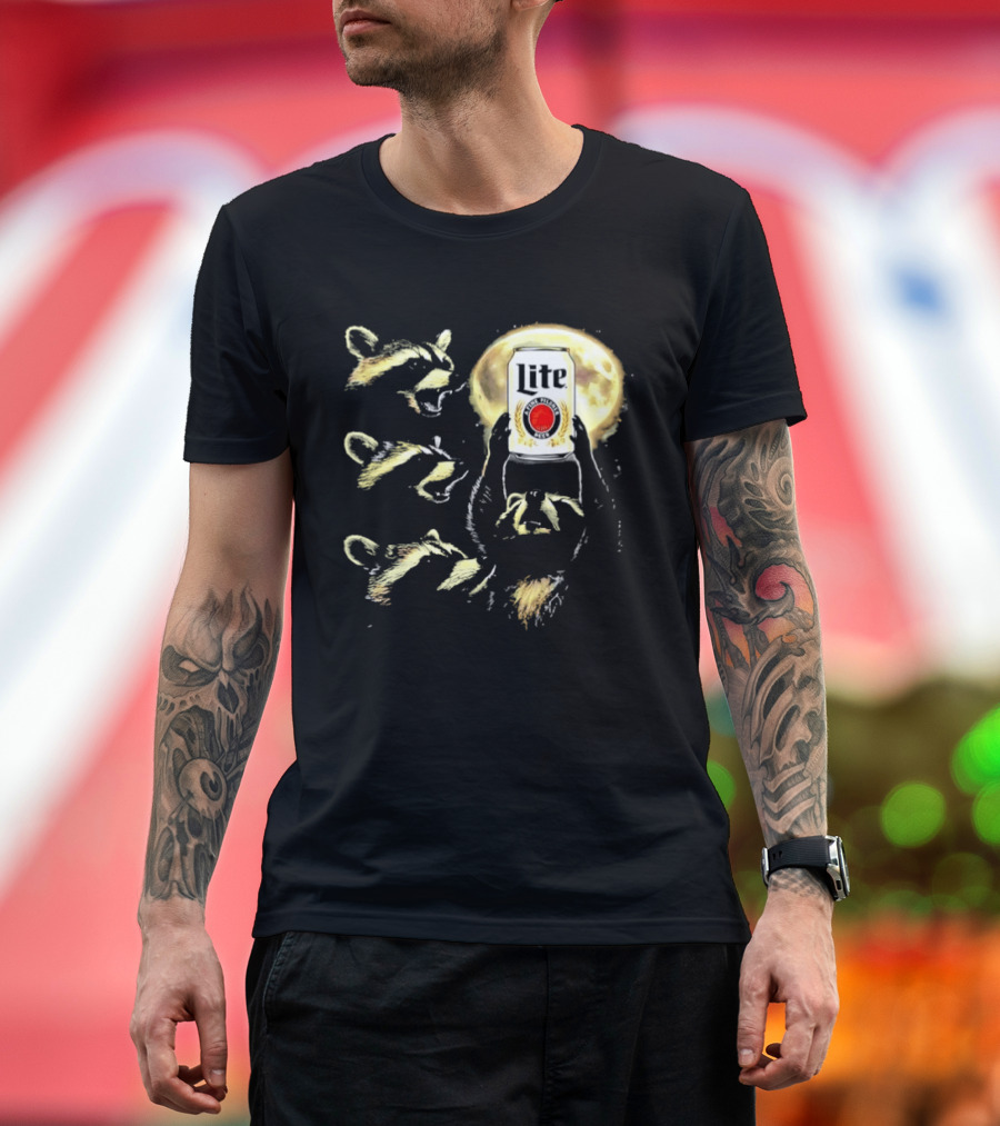 Four Raccoons Howling At Moon With Miller Lite Can T-Shirt