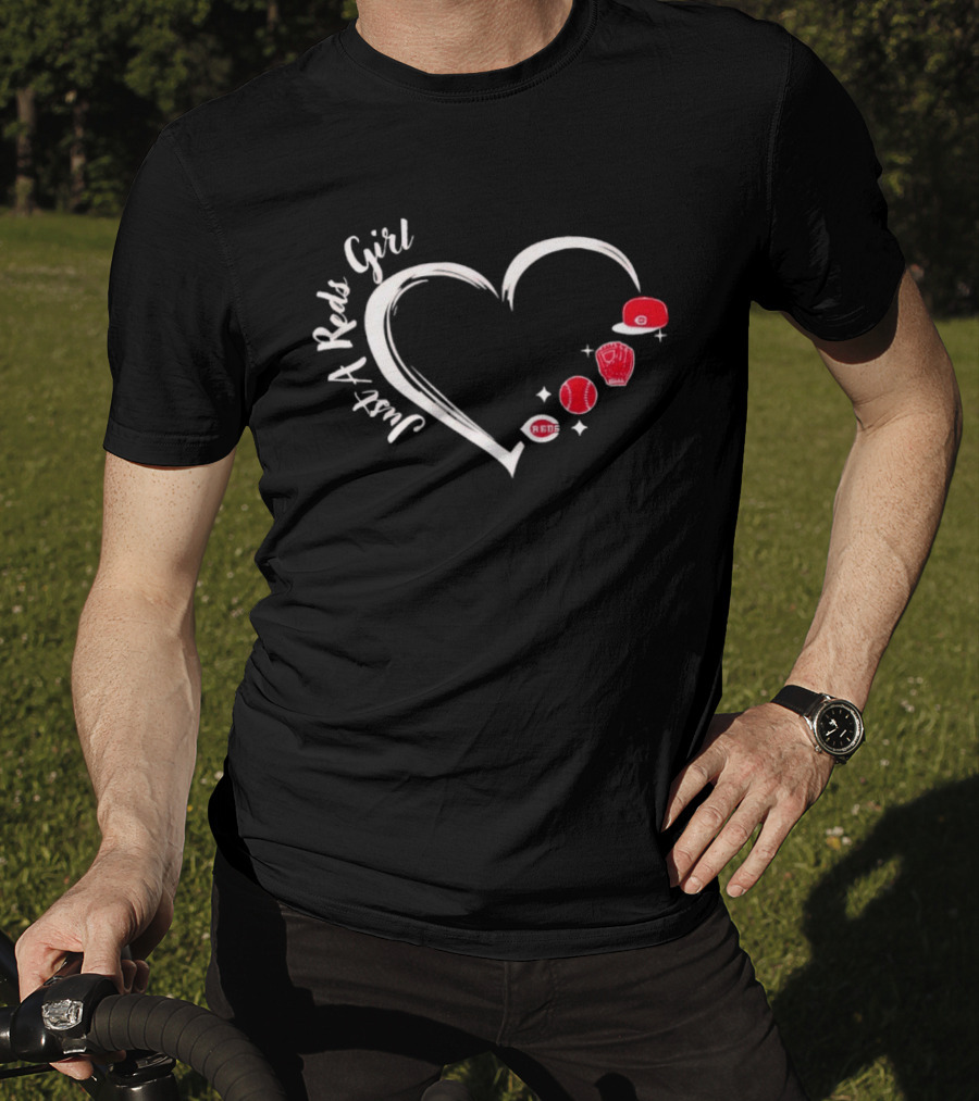 Cincinnati Reds Heart Baseball Cap Glove Fan Girl T-Shirt
