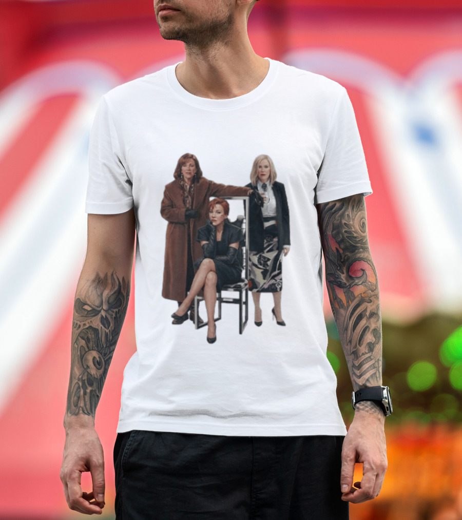 Catherine O'Hara Moira Schitt's Creek Iconic Fashion Ensemble T-Shirt