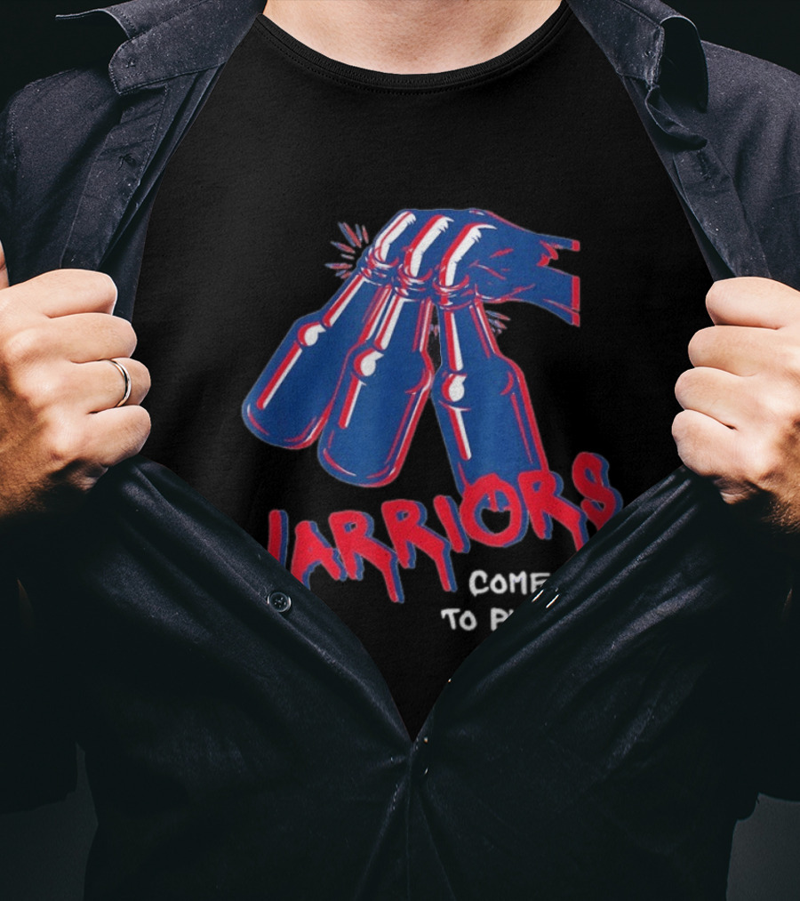 Warriors Come Out To Play New England Patriots Hand Holding Bottles T-Shirt