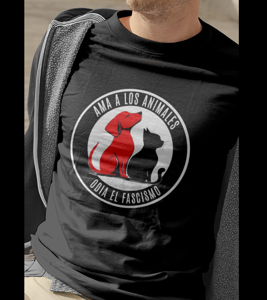 Ama A Los Animales Odia El Fascismo Perro Rojo Gato Negro Círculo Blanco Negro T-Shirt